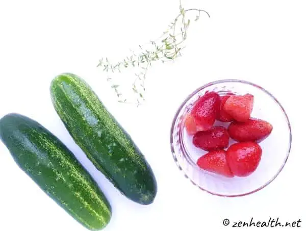 Strawberry cucumber juice ingredients