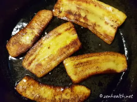 Fried plantain slices